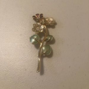 Flower brooch